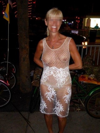 Plan Q Milf Évreux avec VreuHot, 56 ans, une dame d'expérience