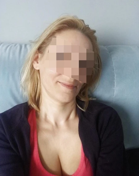 Cherbourg-en-Cotentin : Femme (48 ans) en quête d' une complicité charnelle