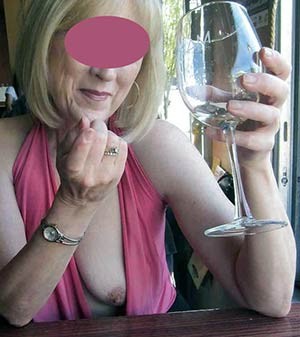 Dame mature insatiable Stains : Envie de plaisir intense