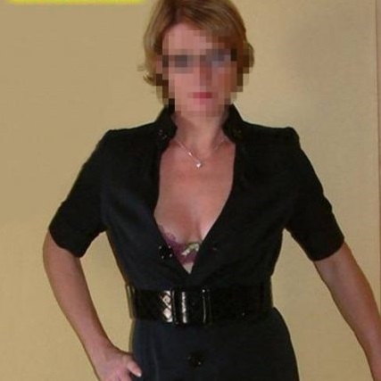 Sexe Milf (Bouc-Bel-Air) avec BoucbGirl, 58 ans, zéro prise de tête